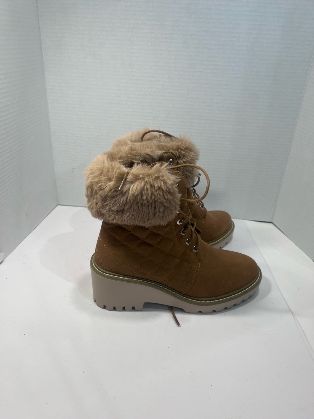 Nicole Miller Tan Quilted Lace-Up Faux Fur Cuff Ankle Boots